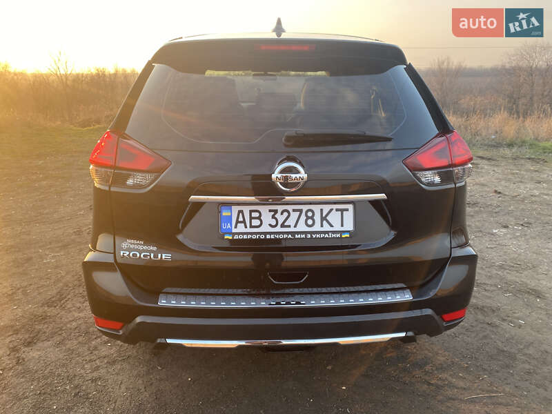Внедорожник / Кроссовер Nissan Rogue 2017 в Зеленодольской