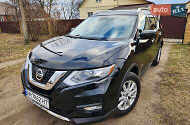 Внедорожник / Кроссовер Nissan Rogue 2018 в Коростене