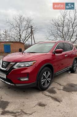 Внедорожник / Кроссовер Nissan Rogue 2017 в Полтаве