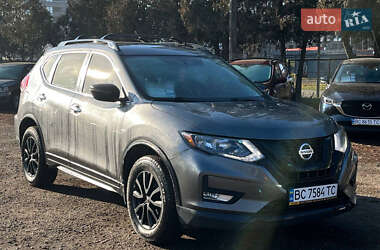 Позашляховик / Кросовер Nissan Rogue 2018 в Львові