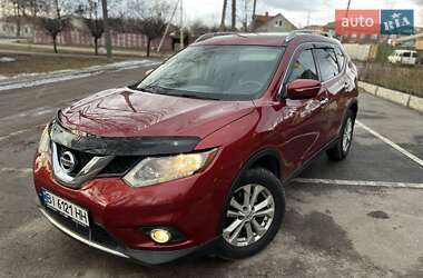 Позашляховик / Кросовер Nissan Rogue 2015 в Валках