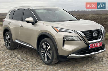 Внедорожник / Кроссовер Nissan Rogue 2022 в 