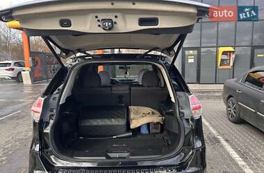 Позашляховик / Кросовер Nissan Rogue 2016 в Кам'янському