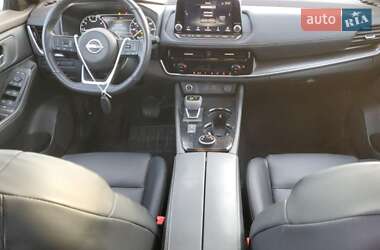 Внедорожник / Кроссовер Nissan Rogue 2022 в 