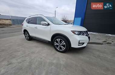 Позашляховик / Кросовер Nissan Rogue 2018 в 