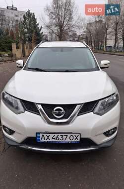 Позашляховик / Кросовер Nissan Rogue 2016 в Харкові