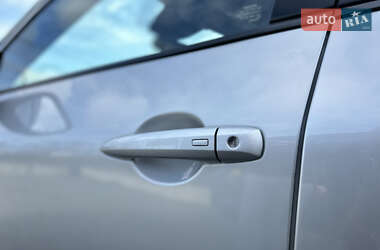 Внедорожник / Кроссовер Nissan Rogue 2020 в 