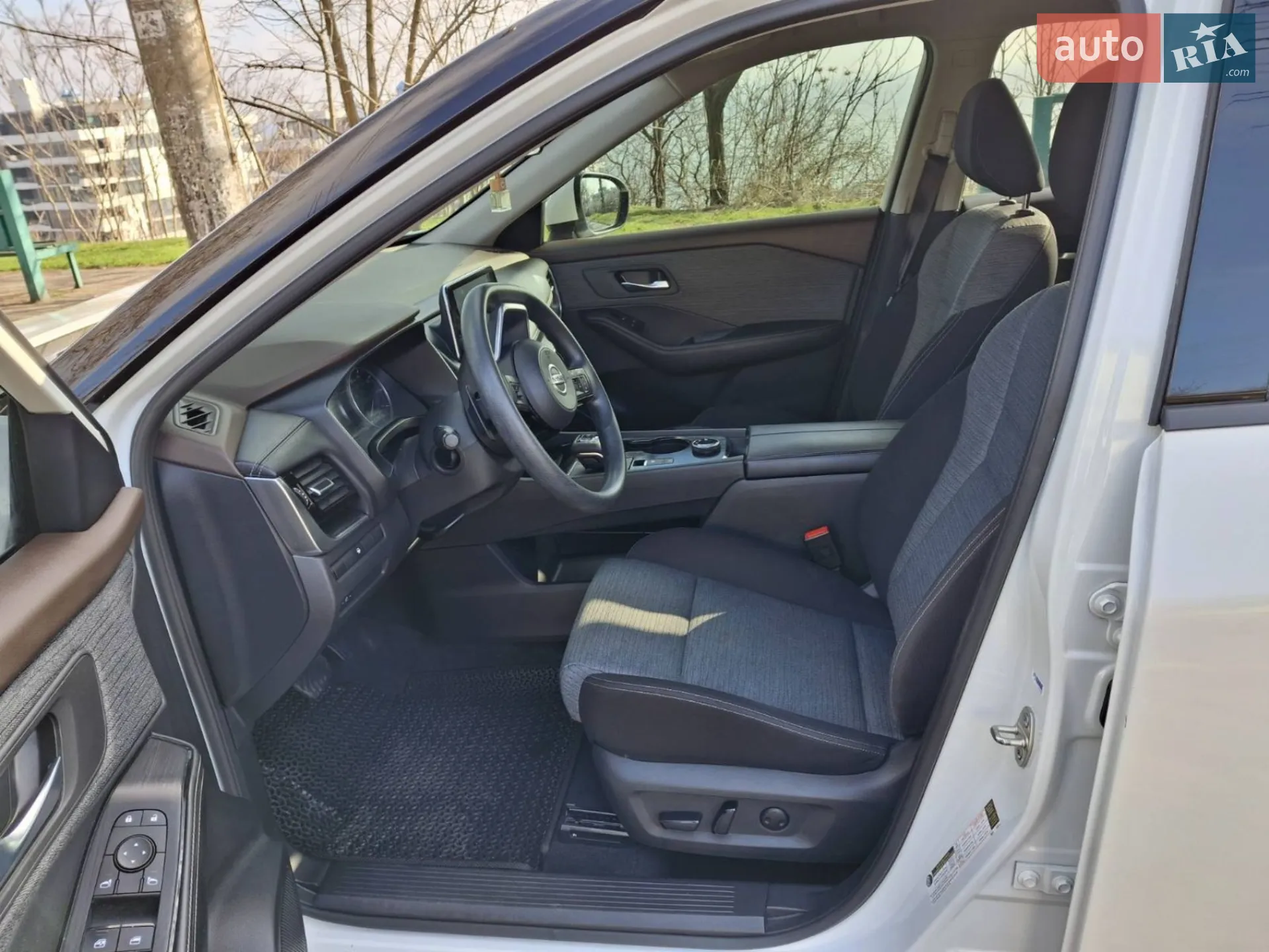 2021 Nissan Rogue - мініатюра 15