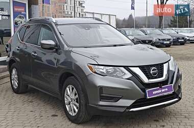 Позашляховик / Кросовер Nissan Rogue 2018 в Львові