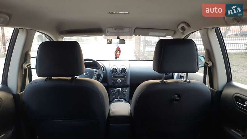 Внедорожник / Кроссовер Nissan Rogue 2013 в Ивано-Франковске