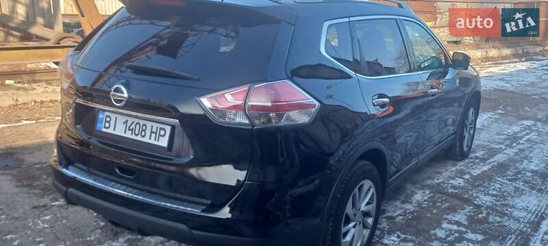 Позашляховик / Кросовер Nissan Rogue 2014 в Полтаві
