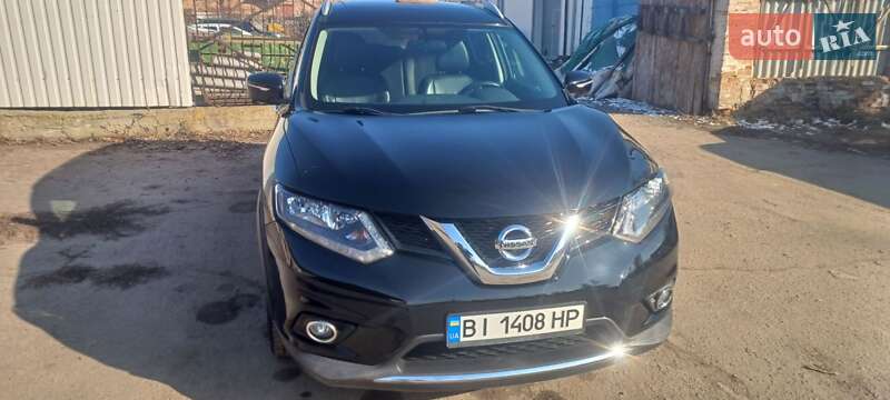 Позашляховик / Кросовер Nissan Rogue 2014 в Полтаві