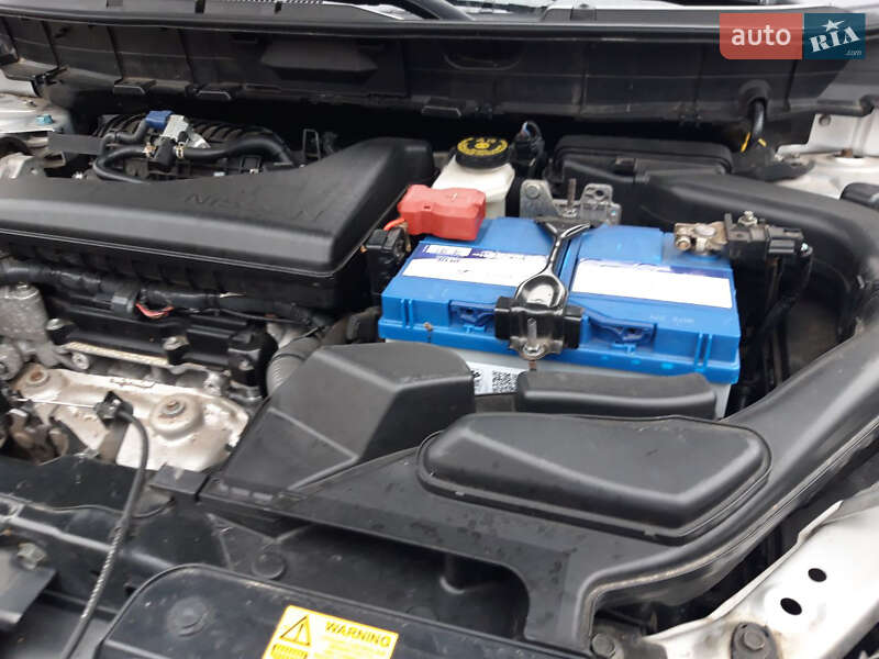 Позашляховик / Кросовер Nissan Rogue 2017 в Володимирі