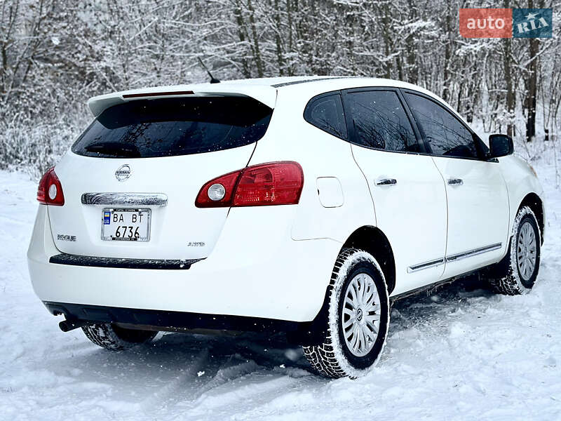 Внедорожник / Кроссовер Nissan Rogue 2013 в Кропивницком