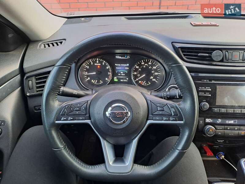 Позашляховик / Кросовер Nissan Rogue 2017 в Білій Церкві