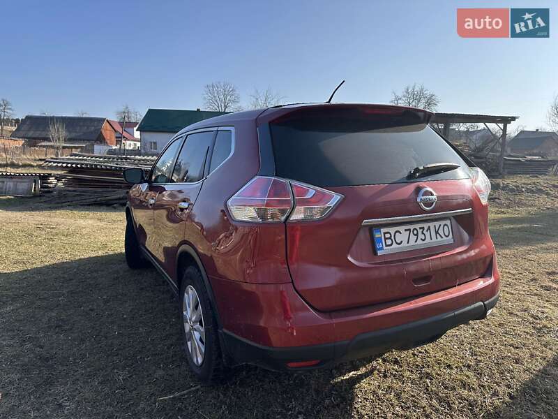 Внедорожник / Кроссовер Nissan Rogue 2014 в Старом Самборе