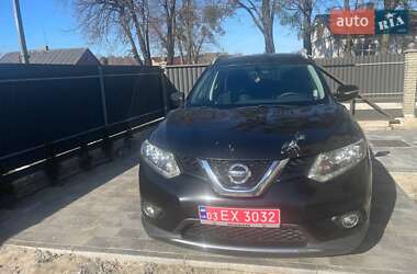 Позашляховик / Кросовер Nissan Rogue 2014 в Радивиліві