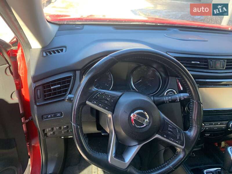 Позашляховик / Кросовер Nissan Rogue 2017 в Тернополі