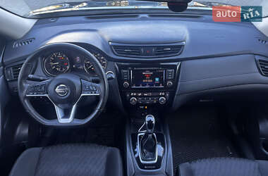 Внедорожник / Кроссовер Nissan Rogue 2019 в 