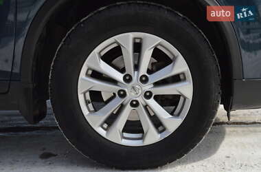 Внедорожник / Кроссовер Nissan Rogue 2015 в Киеве