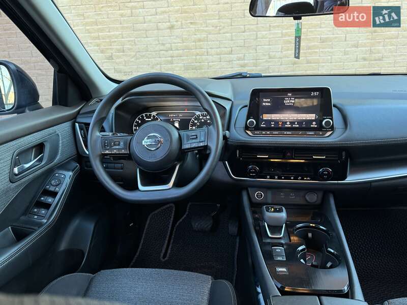 Внедорожник / Кроссовер Nissan Rogue 2020 в Одессе
