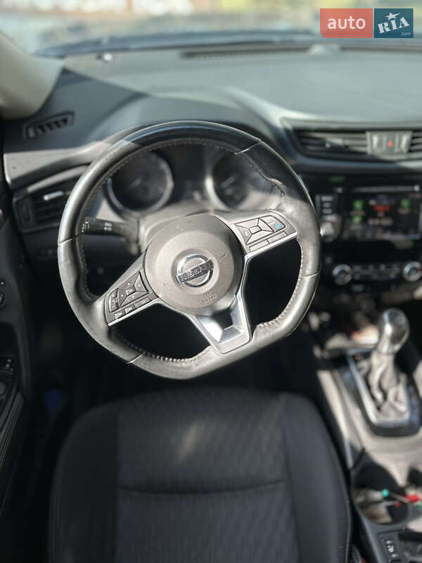 Позашляховик / Кросовер Nissan Rogue 2019 в Маневичах