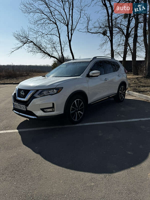 Внедорожник / Кроссовер Nissan Rogue 2018 в Виннице