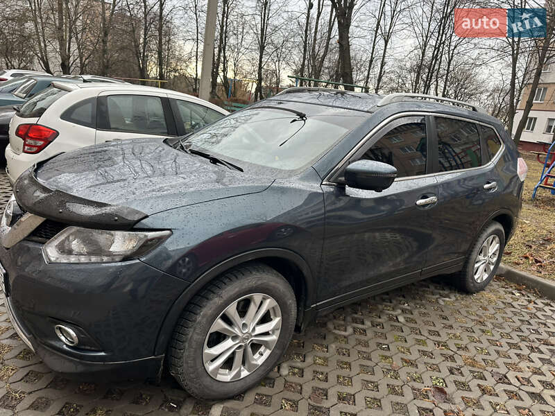 Внедорожник / Кроссовер Nissan Rogue 2014 в 