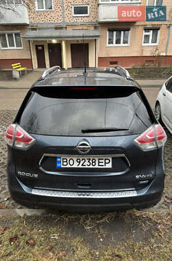 Внедорожник / Кроссовер Nissan Rogue 2014 в 