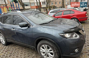 Внедорожник / Кроссовер Nissan Rogue 2014 в 