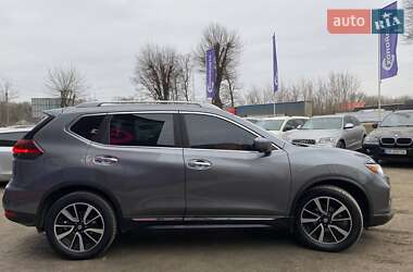 Внедорожник / Кроссовер Nissan Rogue 2019 в 