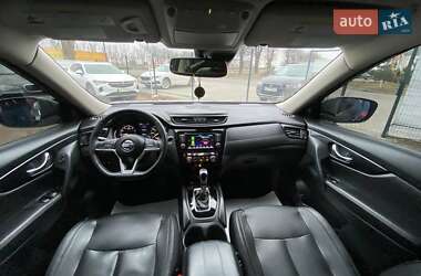 Внедорожник / Кроссовер Nissan Rogue 2019 в 