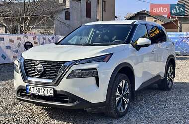 Внедорожник / Кроссовер Nissan Rogue 2021 в 