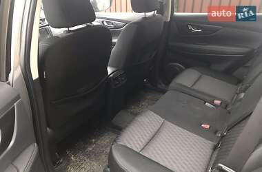 Позашляховик / Кросовер Nissan Rogue 2016 в Жовкві