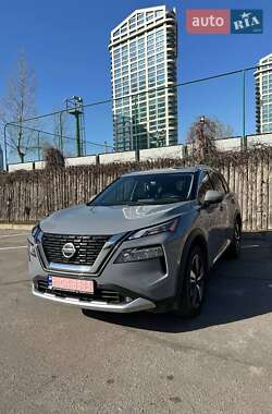 Позашляховик / Кросовер Nissan Rogue 2021 в Харкові