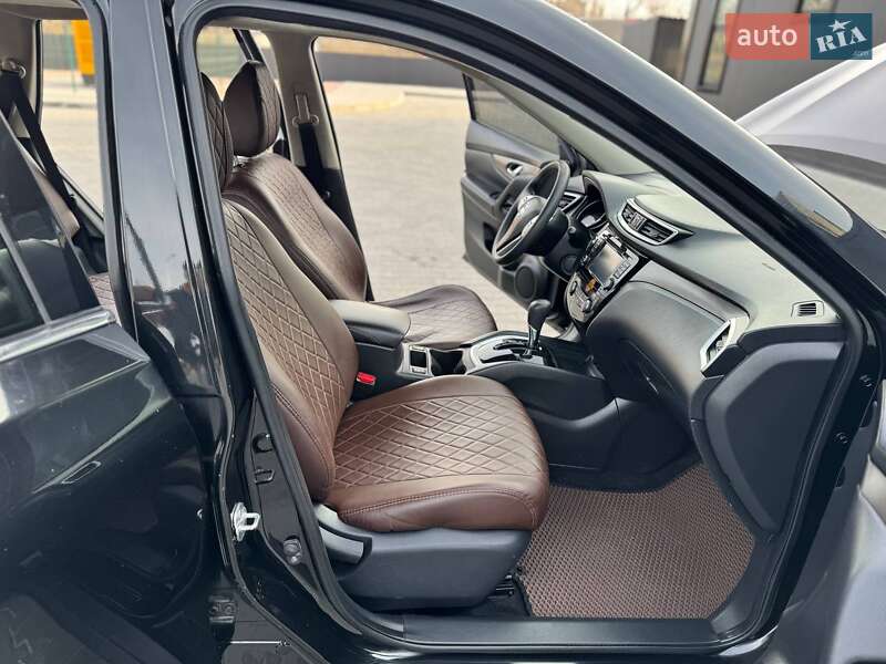 Внедорожник / Кроссовер Nissan Rogue 2016 в Одессе