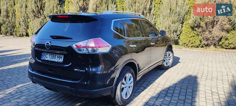 Позашляховик / Кросовер Nissan Rogue 2016 в Самборі