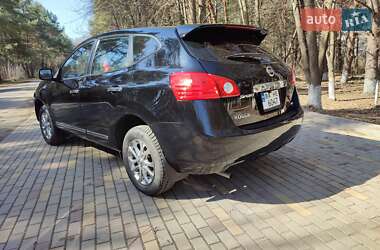 Внедорожник / Кроссовер Nissan Rogue 2012 в 