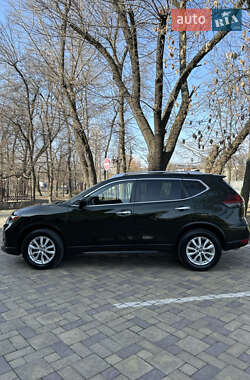 Позашляховик / Кросовер Nissan Rogue 2019 в 