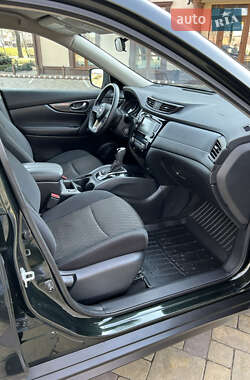Позашляховик / Кросовер Nissan Rogue 2019 в 