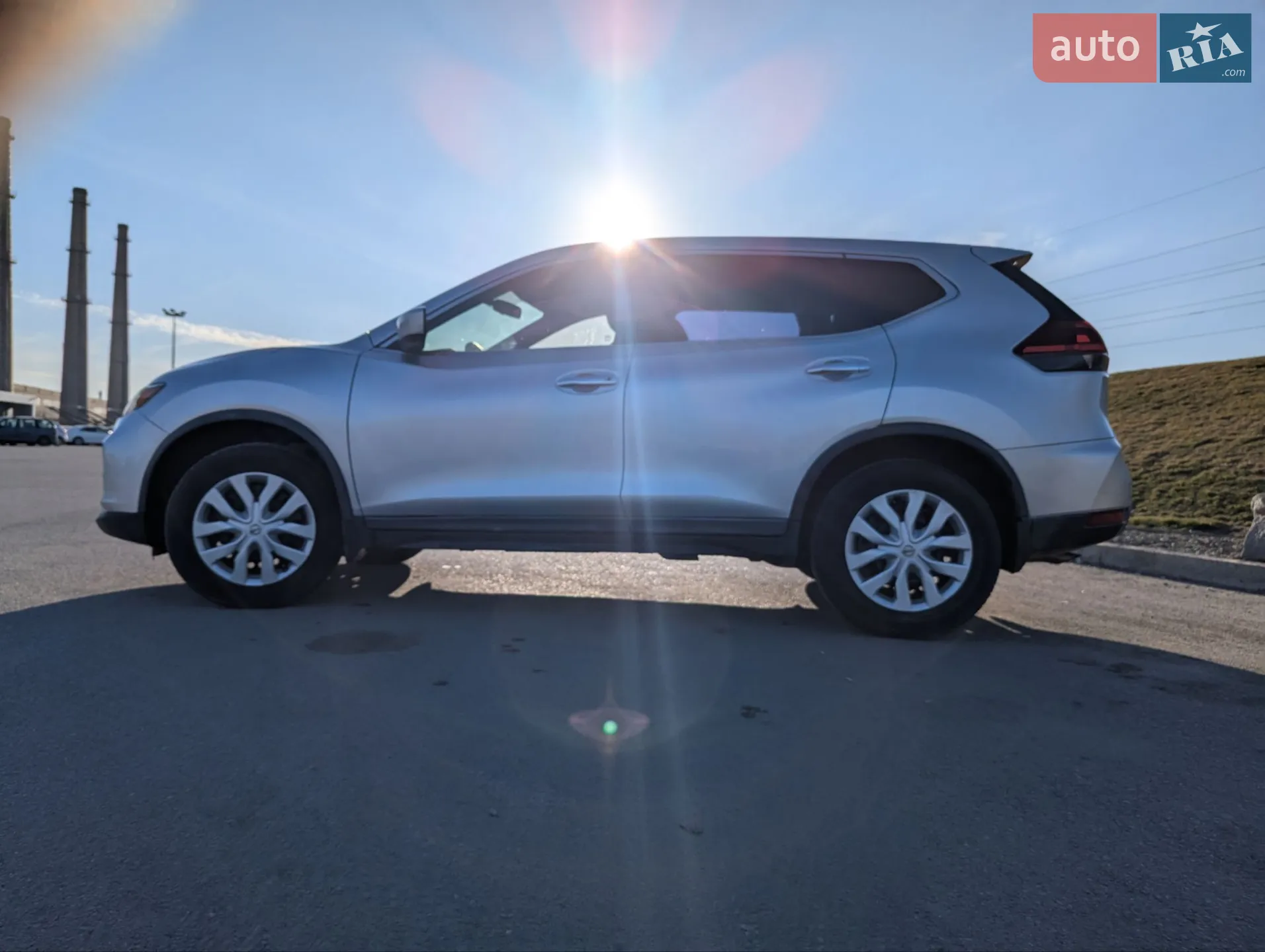 2018 Nissan Rogue - мініатюра 8
