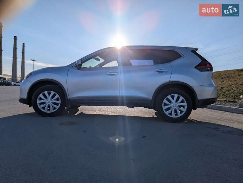 Внедорожник / Кроссовер Nissan Rogue 2018 в Днепре