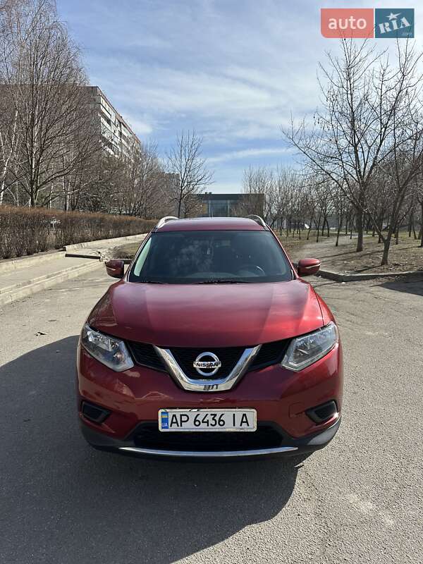 Позашляховик / Кросовер Nissan Rogue 2015 в Запоріжжі