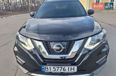 Внедорожник / Кроссовер Nissan Rogue 2017 в Полтаве