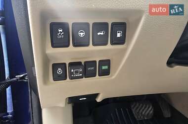 Внедорожник / Кроссовер Nissan Rogue 2019 в 