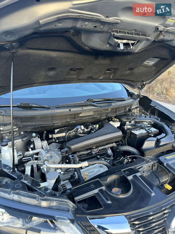 Позашляховик / Кросовер Nissan Rogue 2016 в Коростені