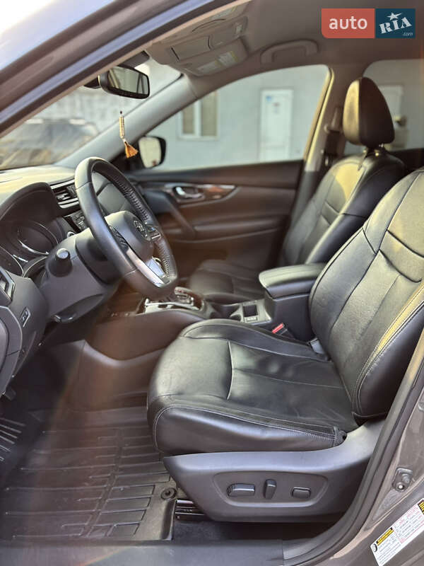 Позашляховик / Кросовер Nissan Rogue 2019 в Рівному