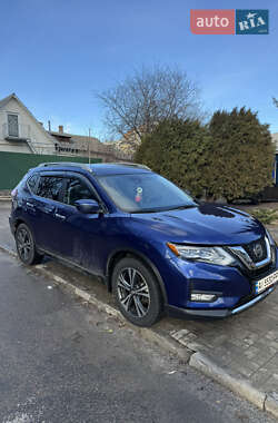 Внедорожник / Кроссовер Nissan Rogue 2017 в 