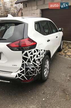 Позашляховик / Кросовер Nissan Rogue 2016 в Білій Церкві