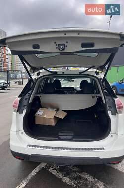 Внедорожник / Кроссовер Nissan Rogue 2014 в 